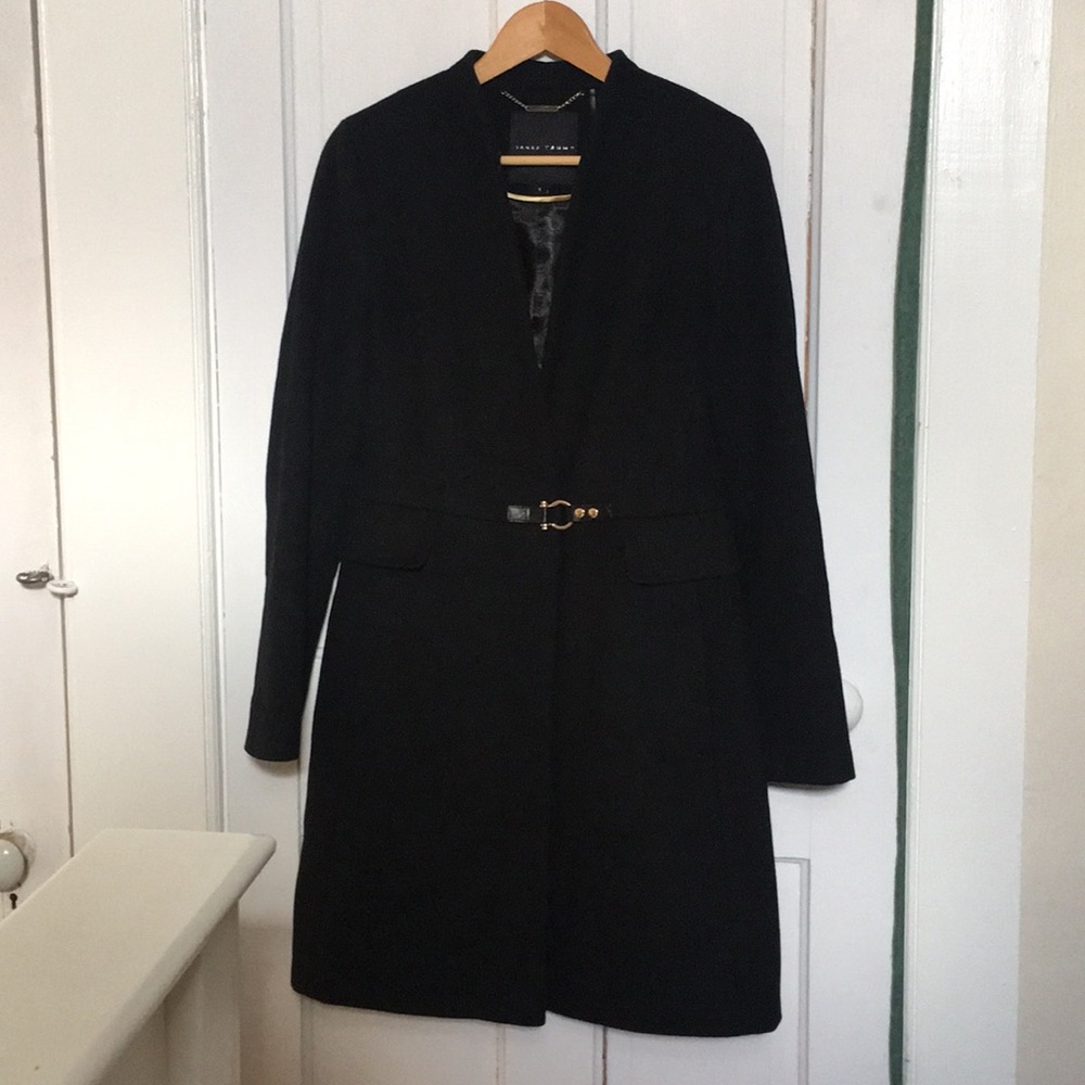 SALE 🚩Ivanka Trump Black Buckled Walker Coat